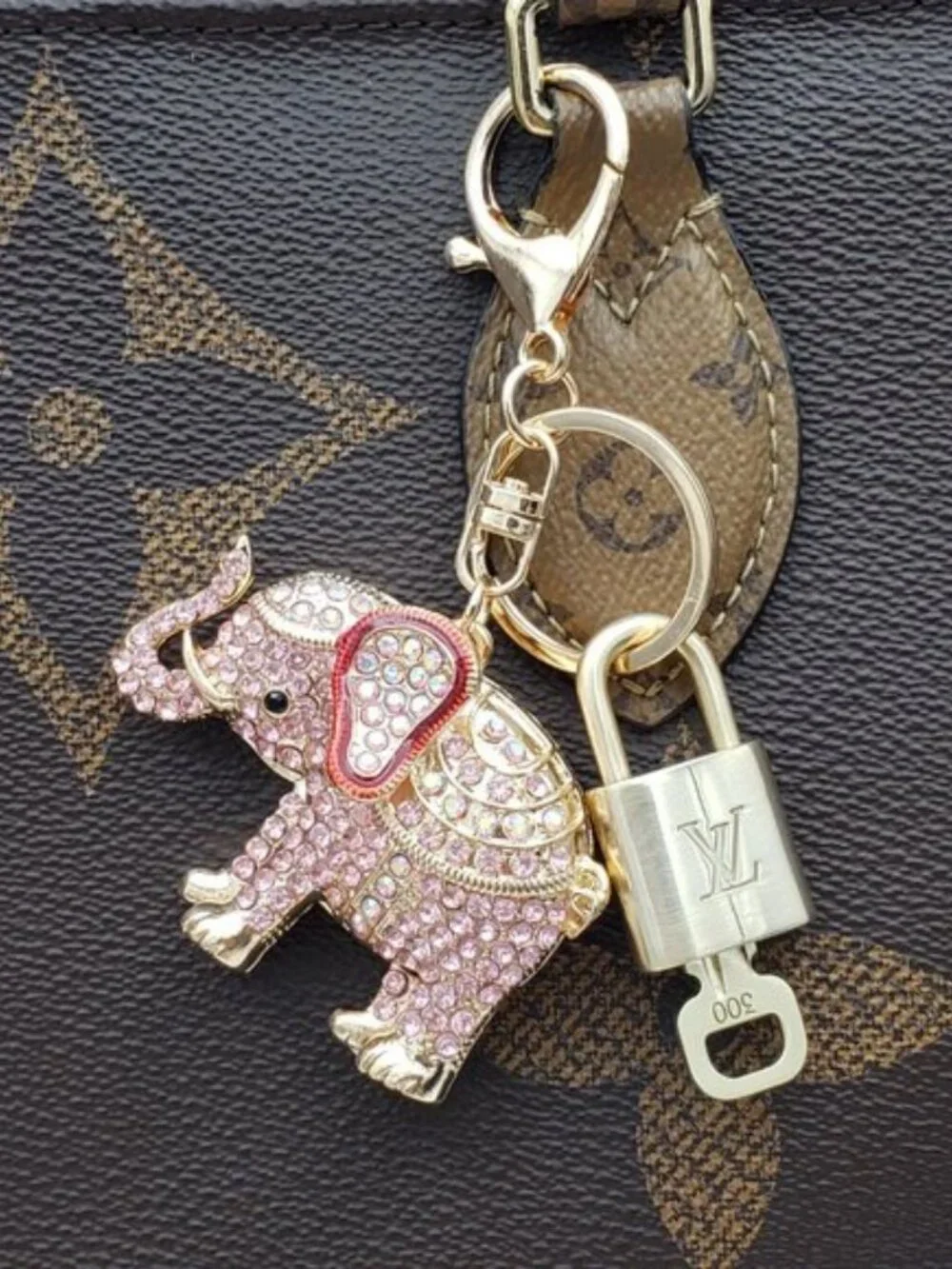 LV Gold Padlock & Key 🔒 Authentic Louis Vuitton Bag Unbranded Elephant Charm
